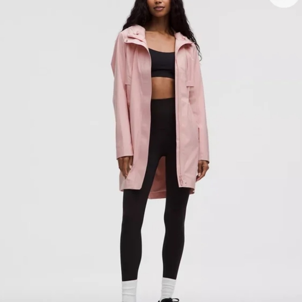 Lululemon Rain Rebel Jacket Size 6